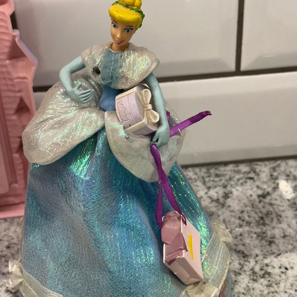 Disney Kids Princess Castle Wall Clock & Cinderella Musical Figurine Pink Y2K